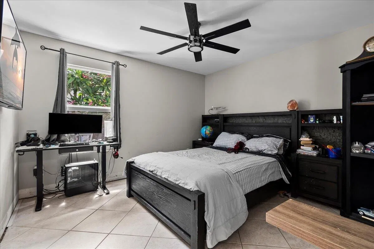 Residence photo 19