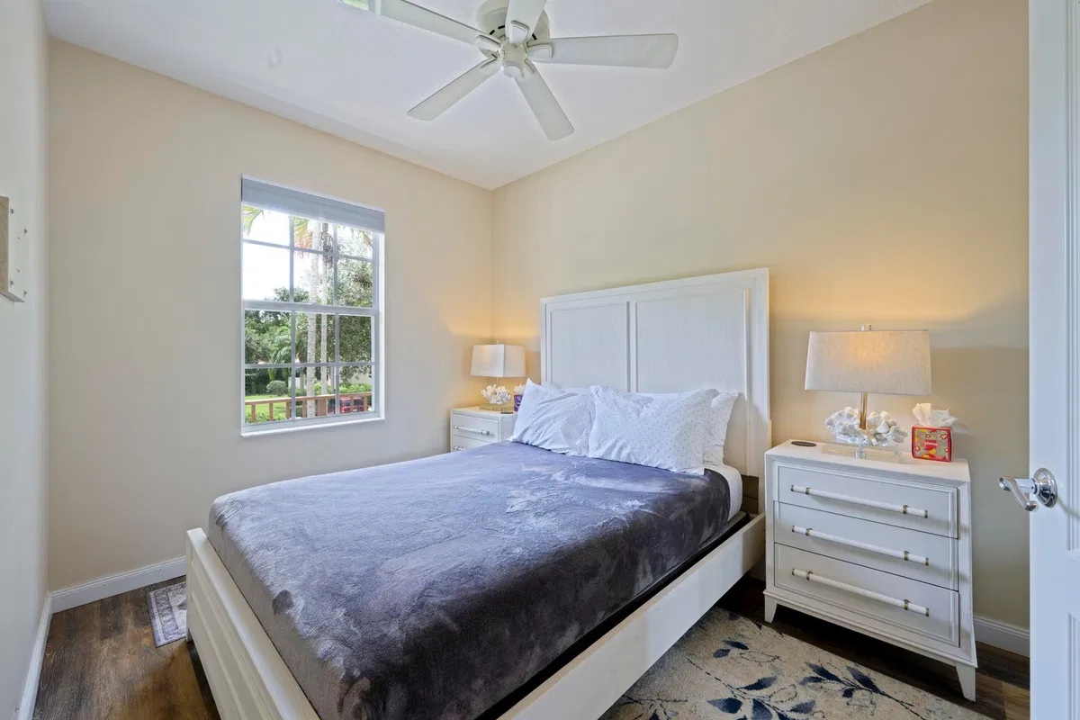  Residence photo 19