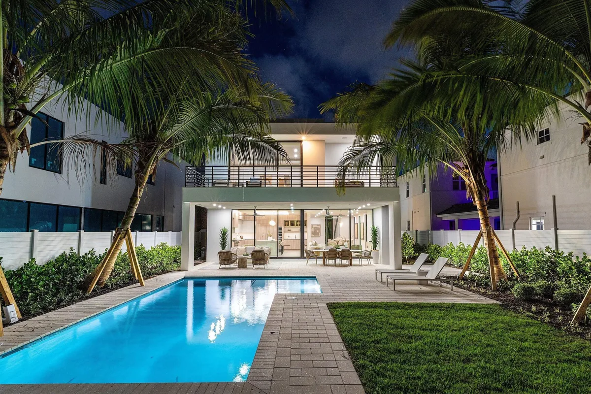 Palm Trail Delray Beach Residence