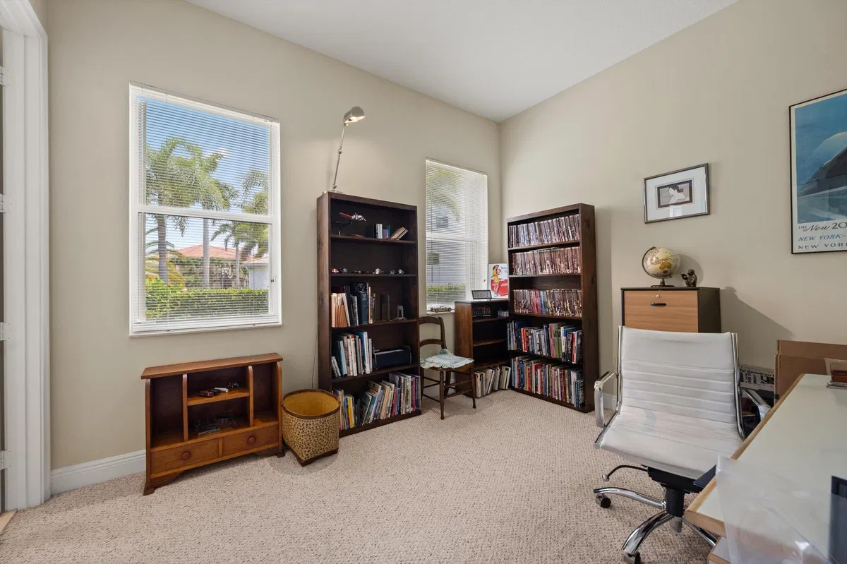 Residence photo 22