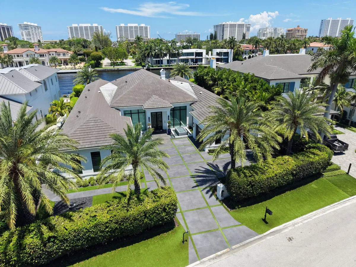 Royal Palm Yacht and Country Club Residence