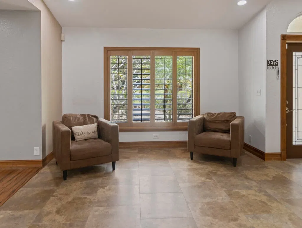 Residence photo 16