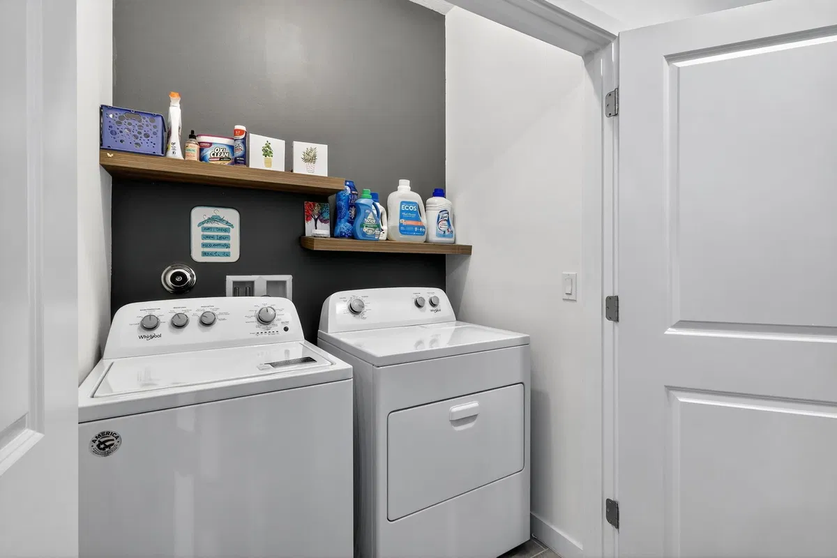 Residence photo 25