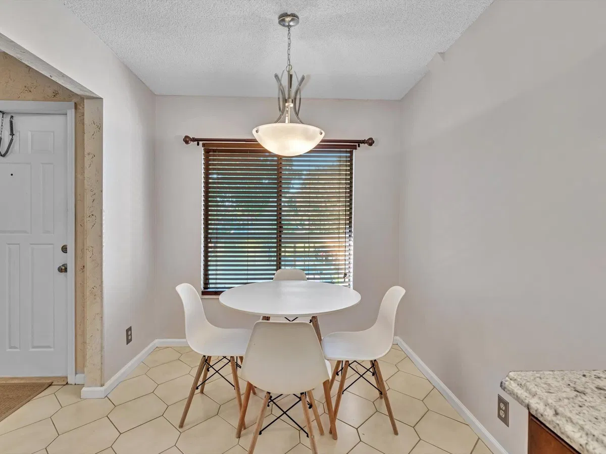 Unit 203 photo 13