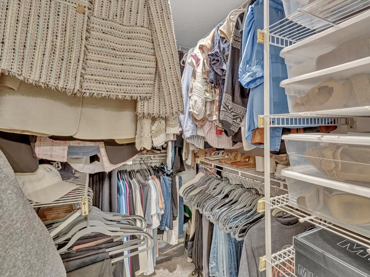 Unit 203 photo 37