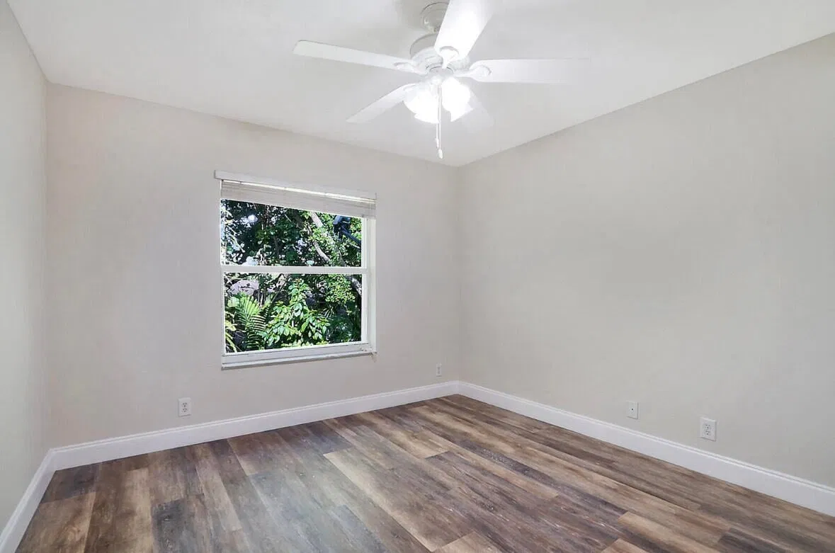 Unit 1905 photo 16