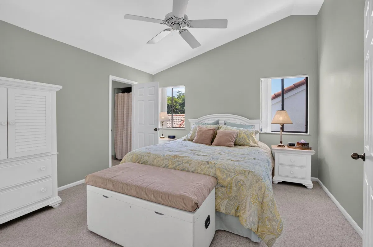 Residence photo 28