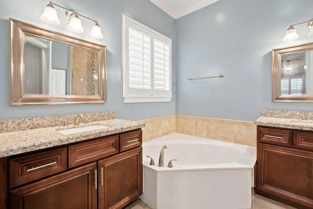Residence photo 22