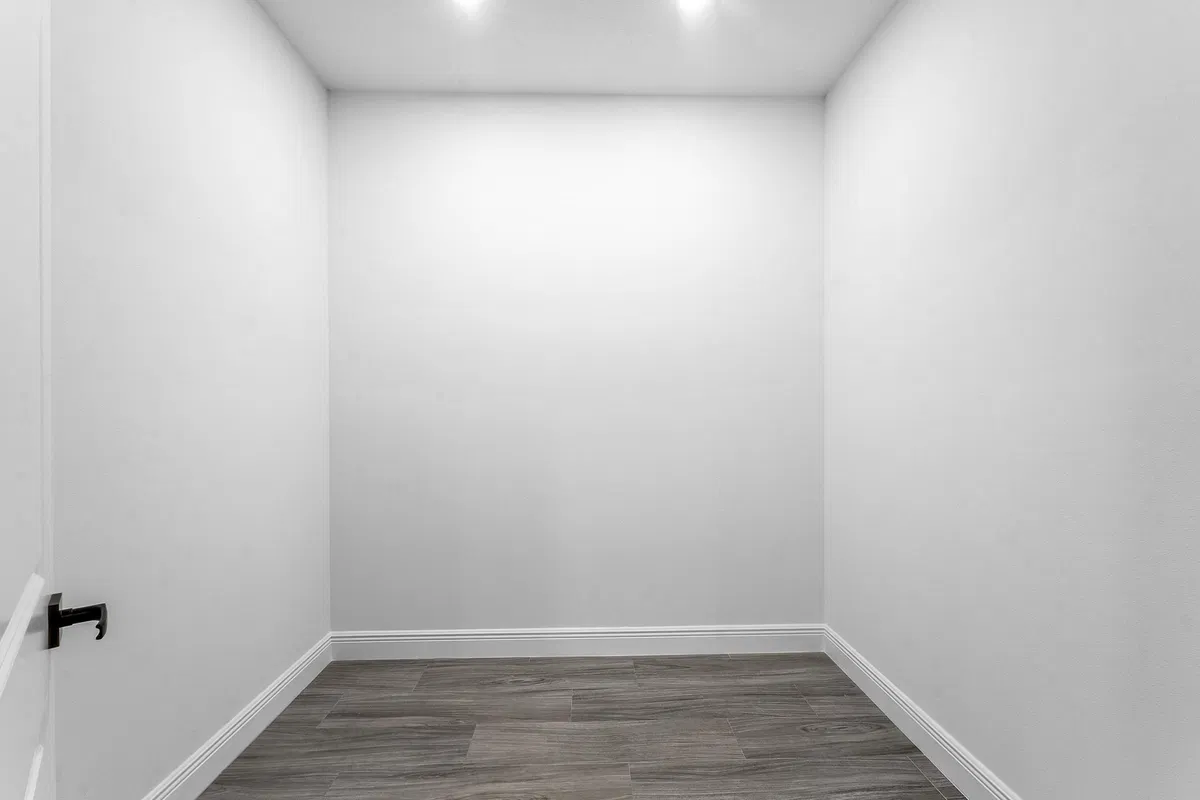  Residence photo 34