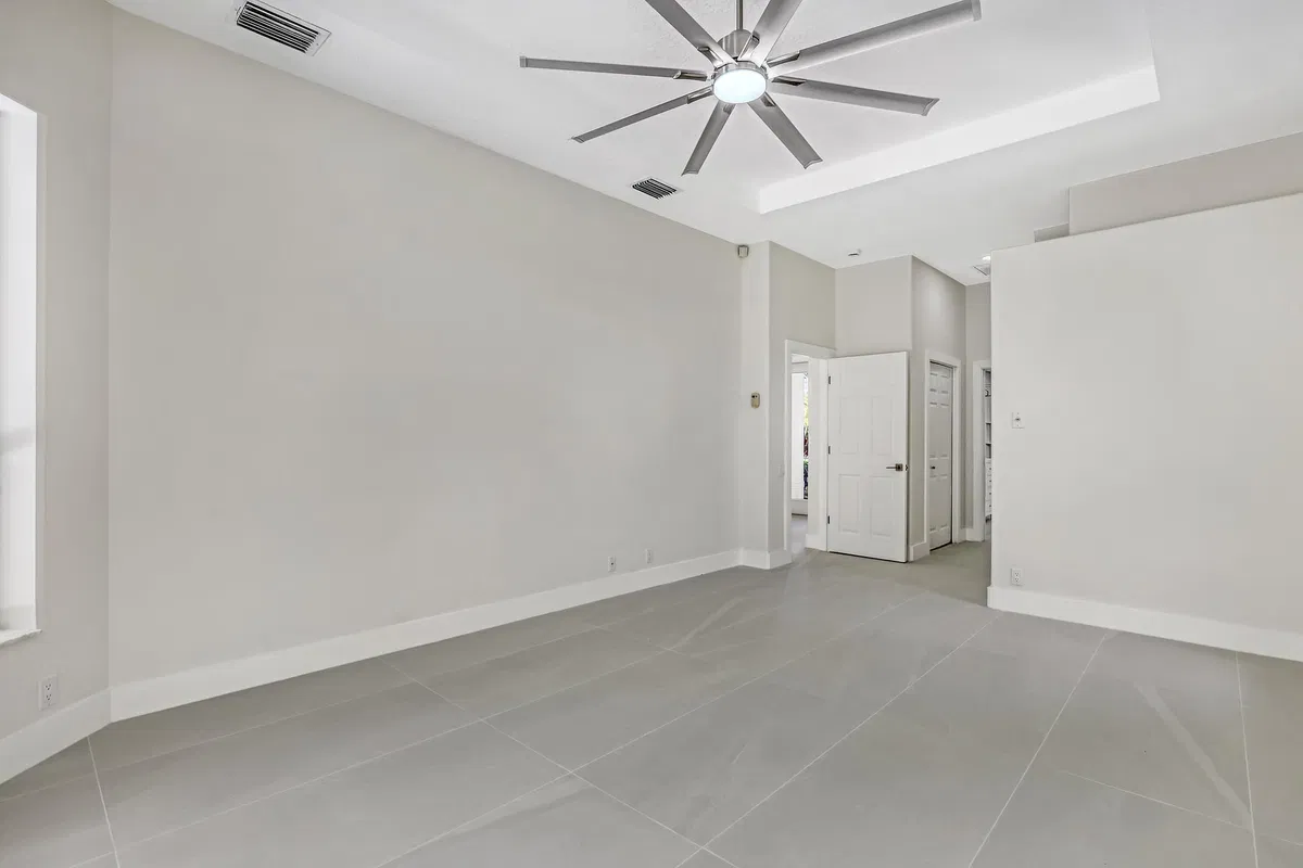 Residence photo 34