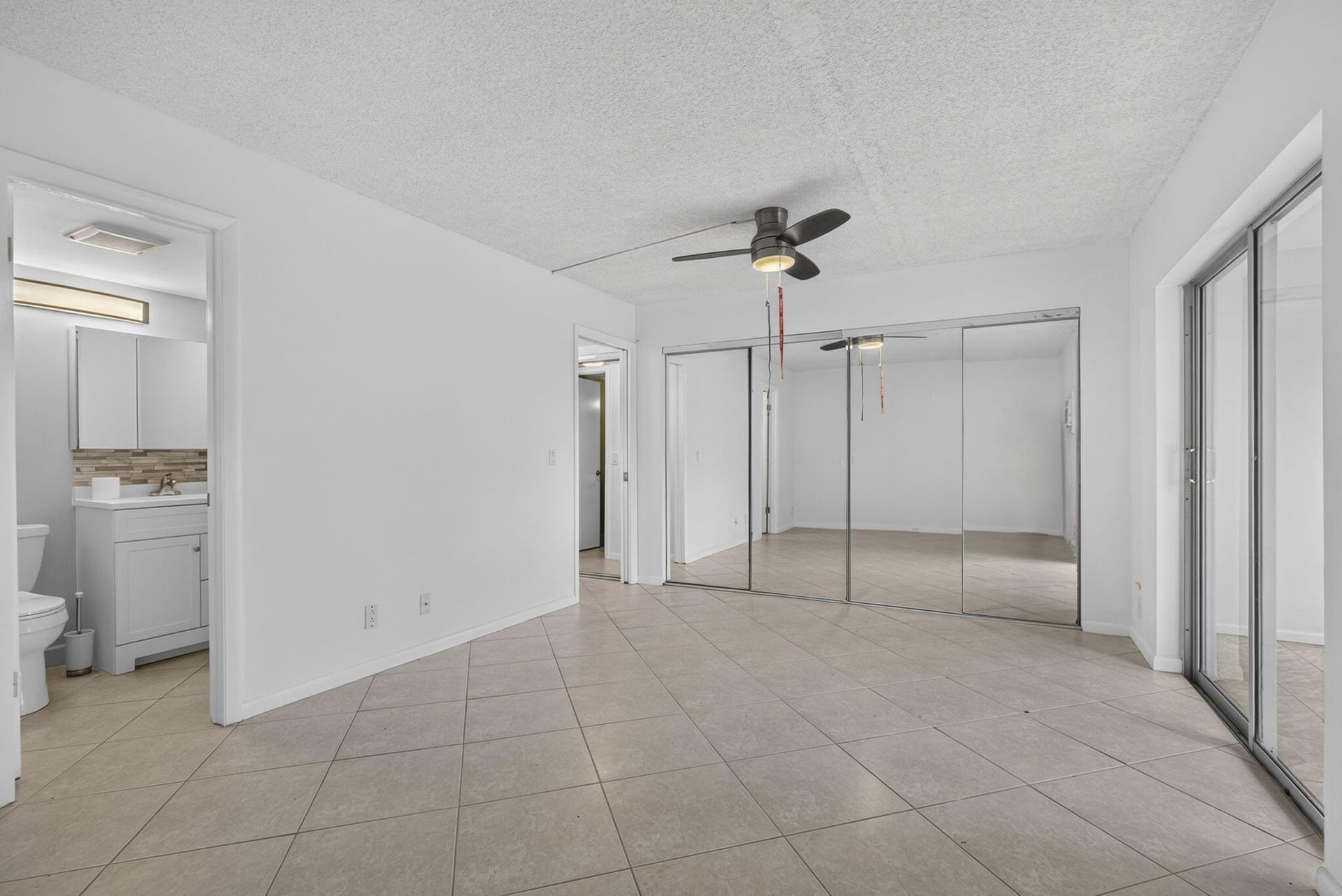 Residence photo 10