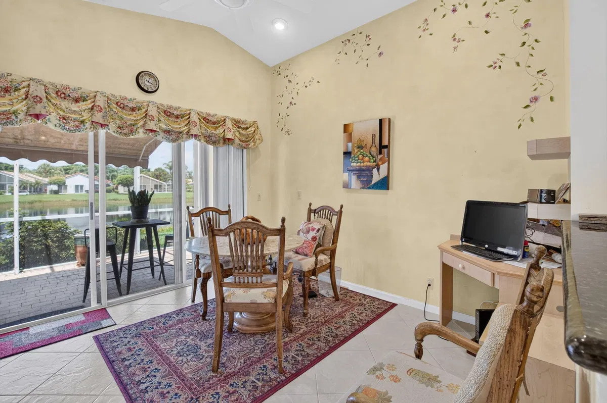 Residence photo 7