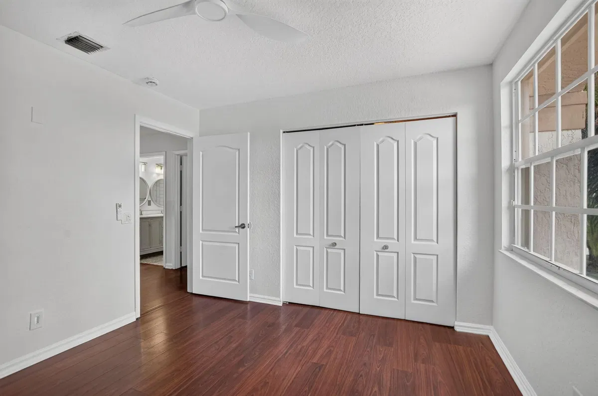 Residence photo 46