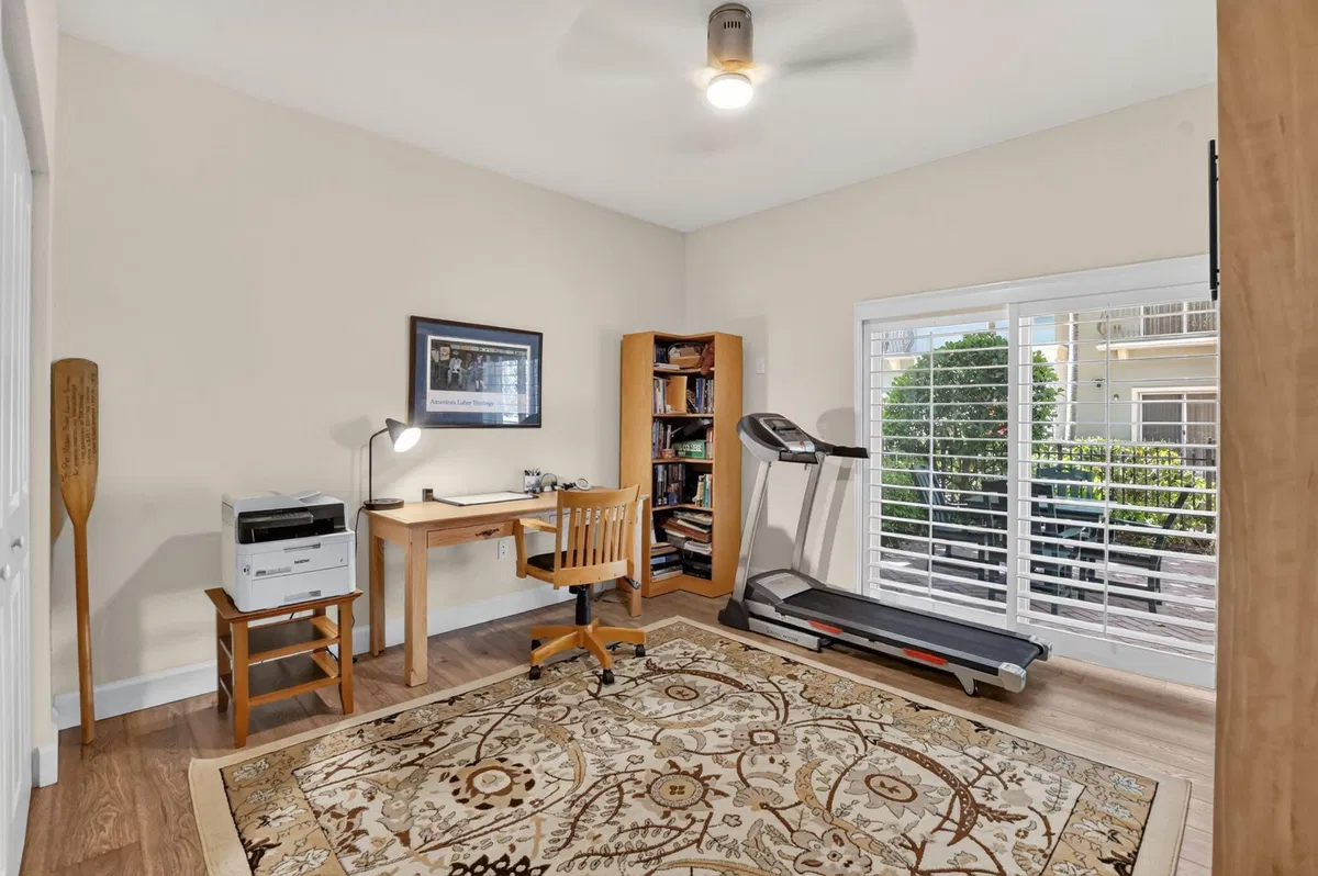 Residence photo 7
