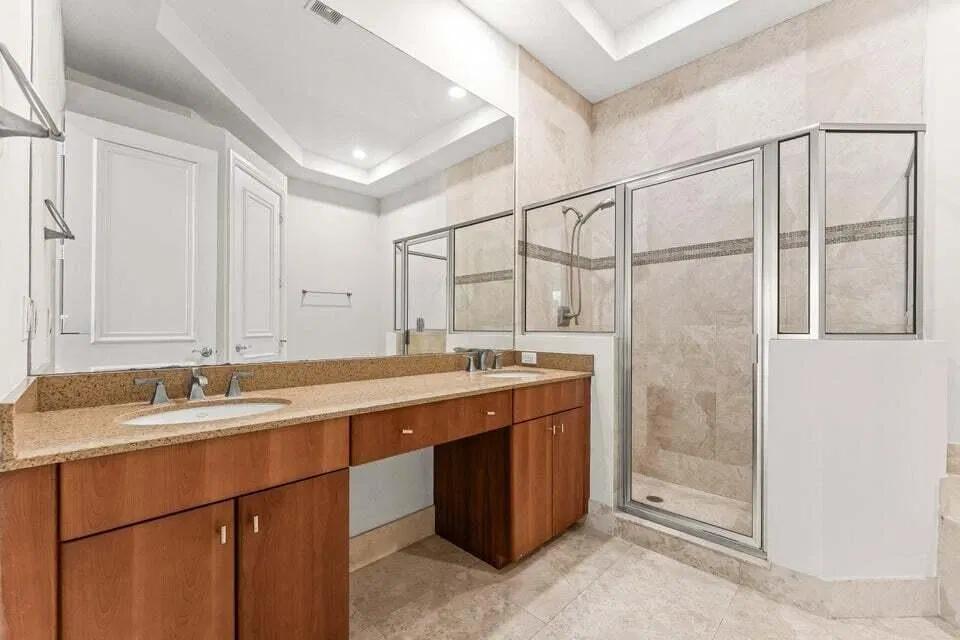 Residence photo 19