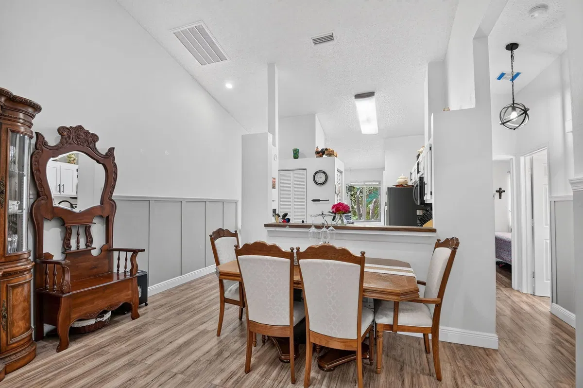 Residence photo 13