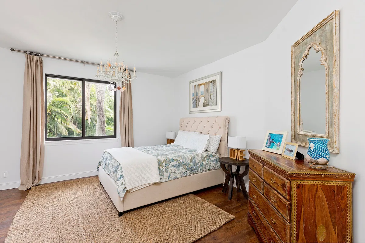 Residence photo 22