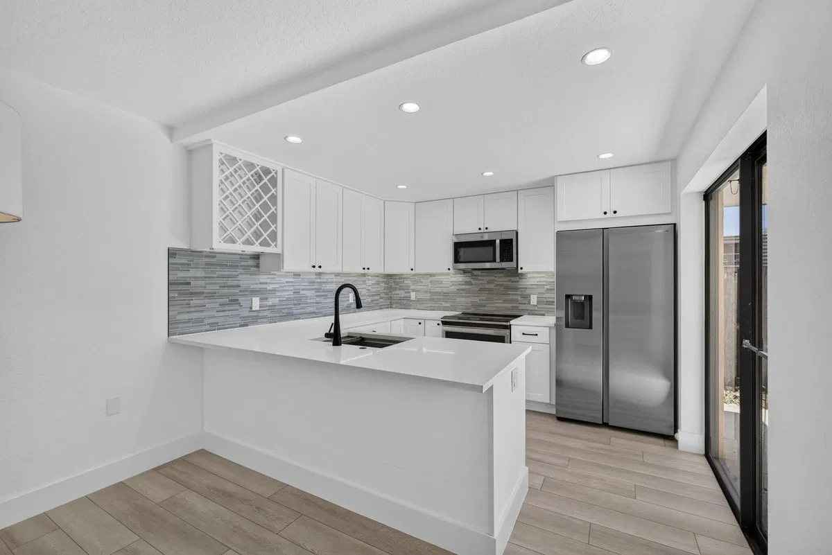 Residence photo 28