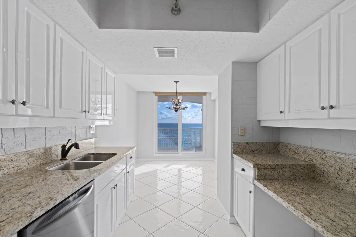 South Palm Beach Unit 203 photo 10