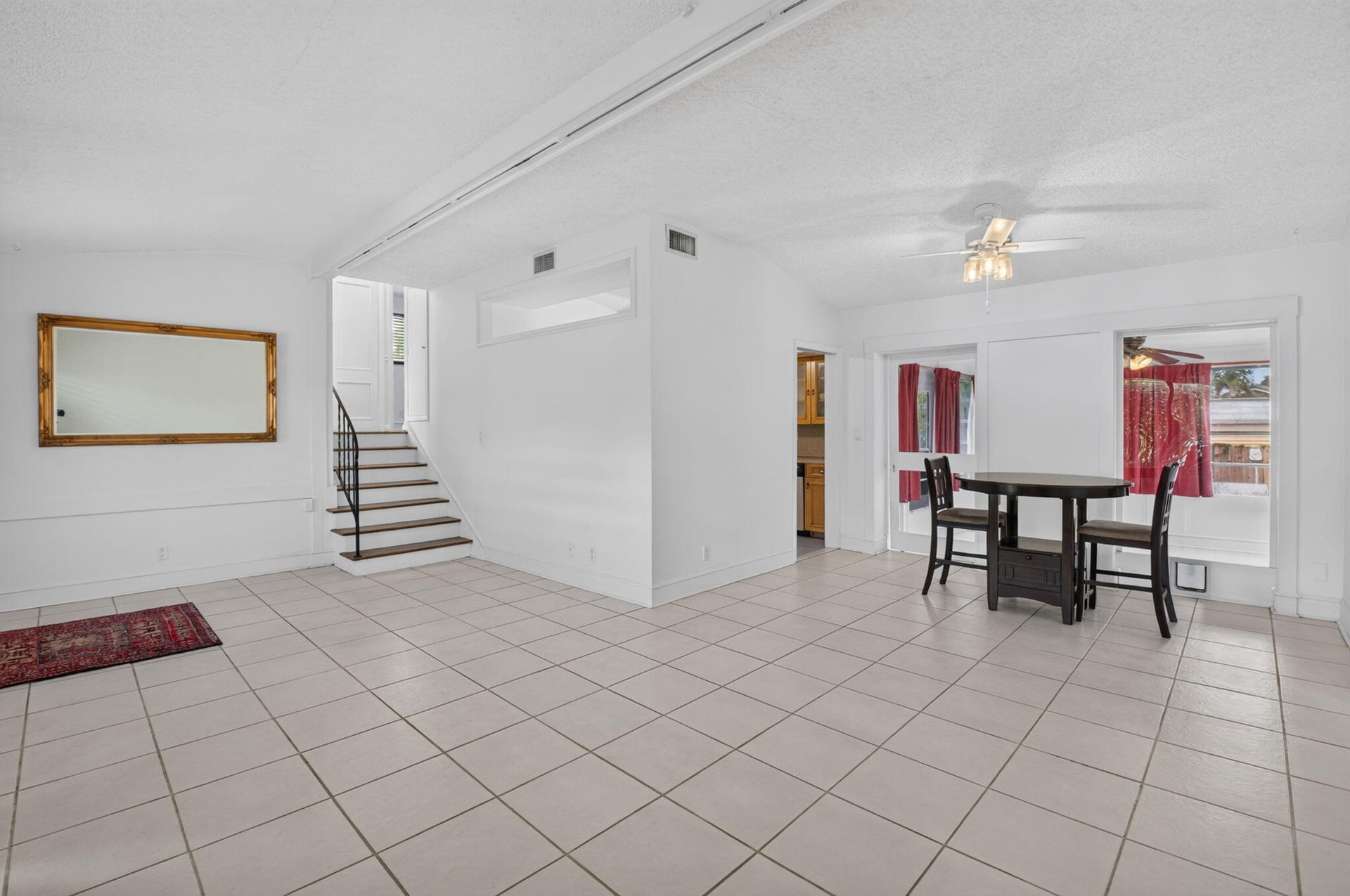 Residence photo 4