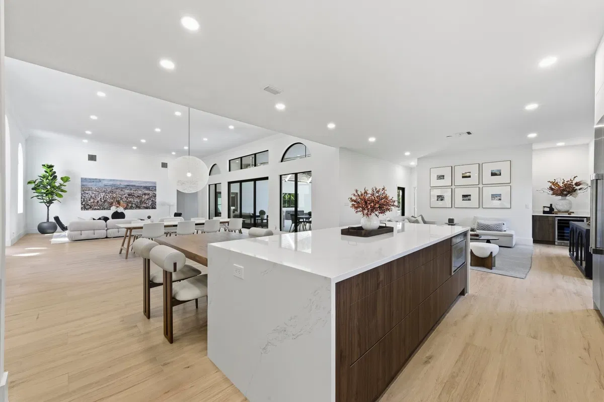  Residence photo 10