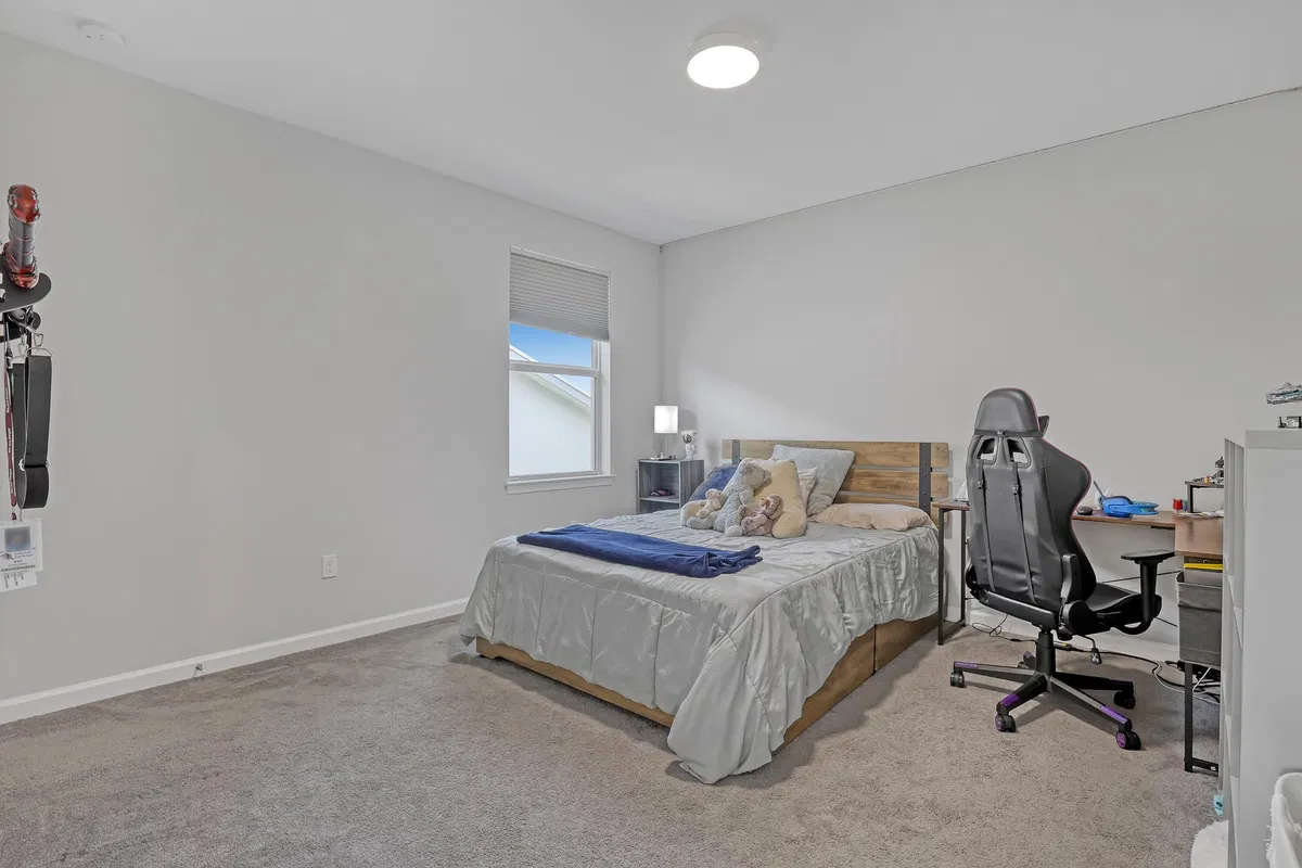 Residence photo 43