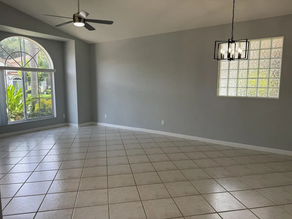  Residence photo 7