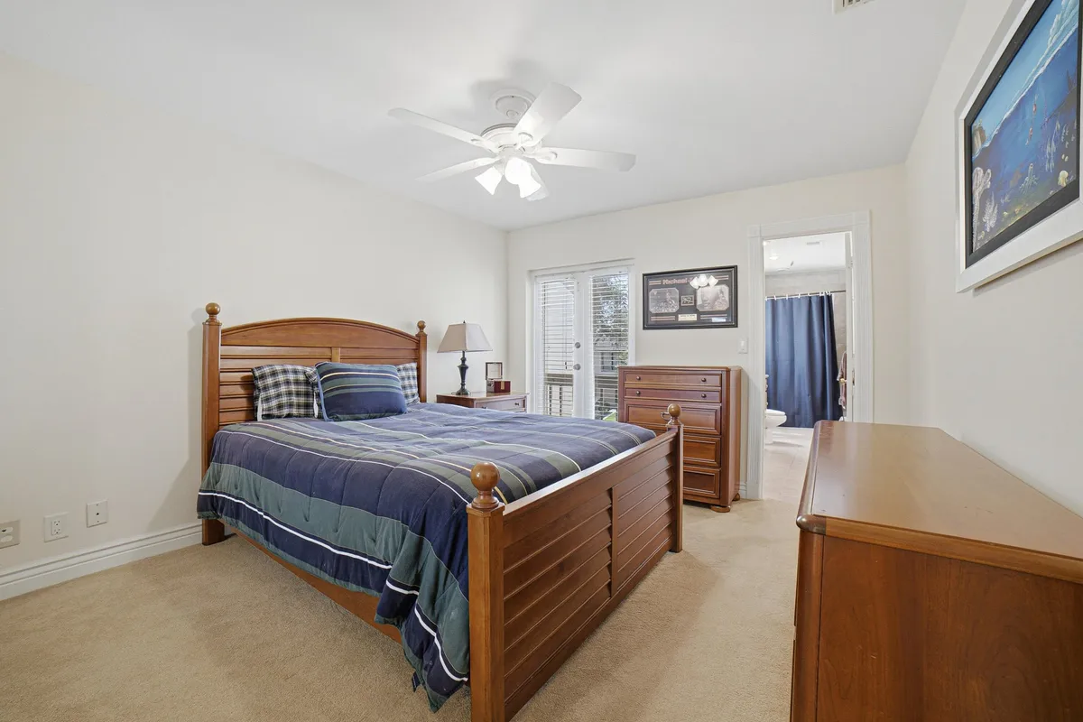  Residence photo 25