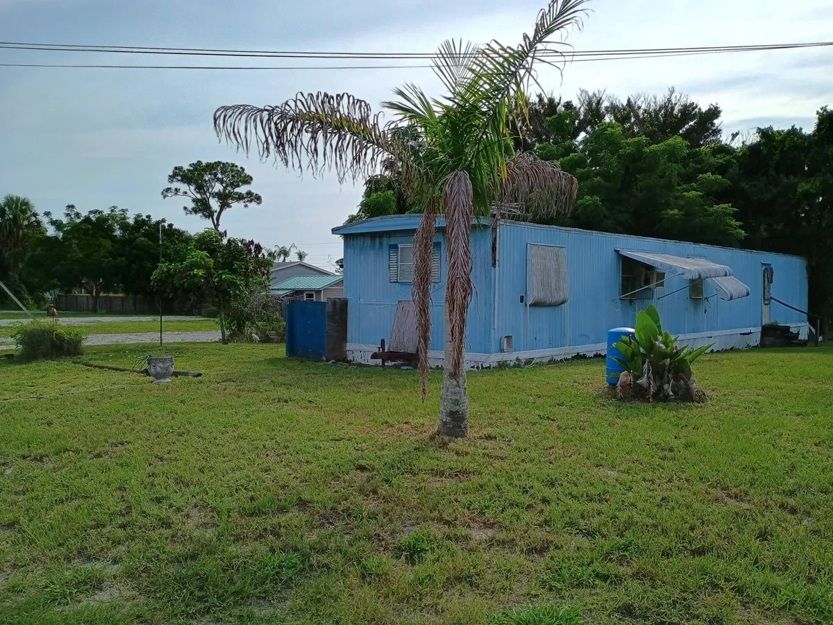 Residence photo 4