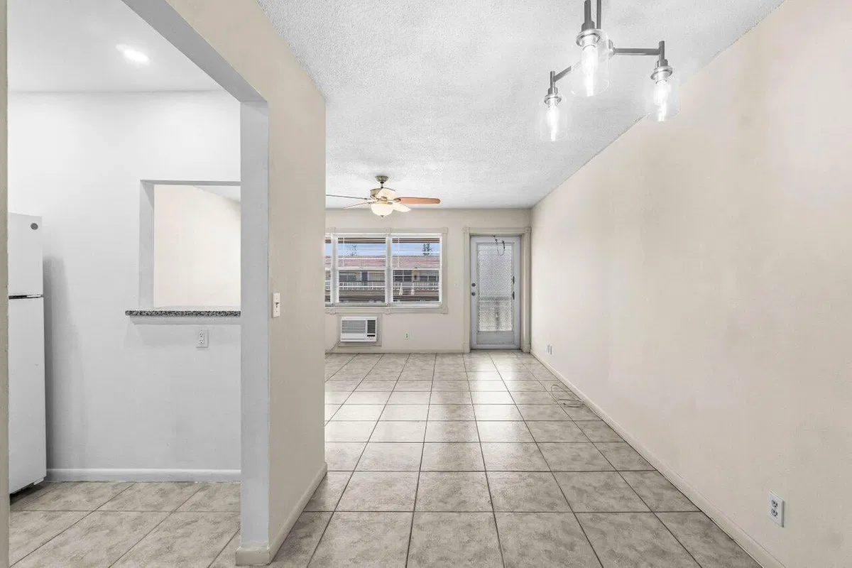 Residence photo 10