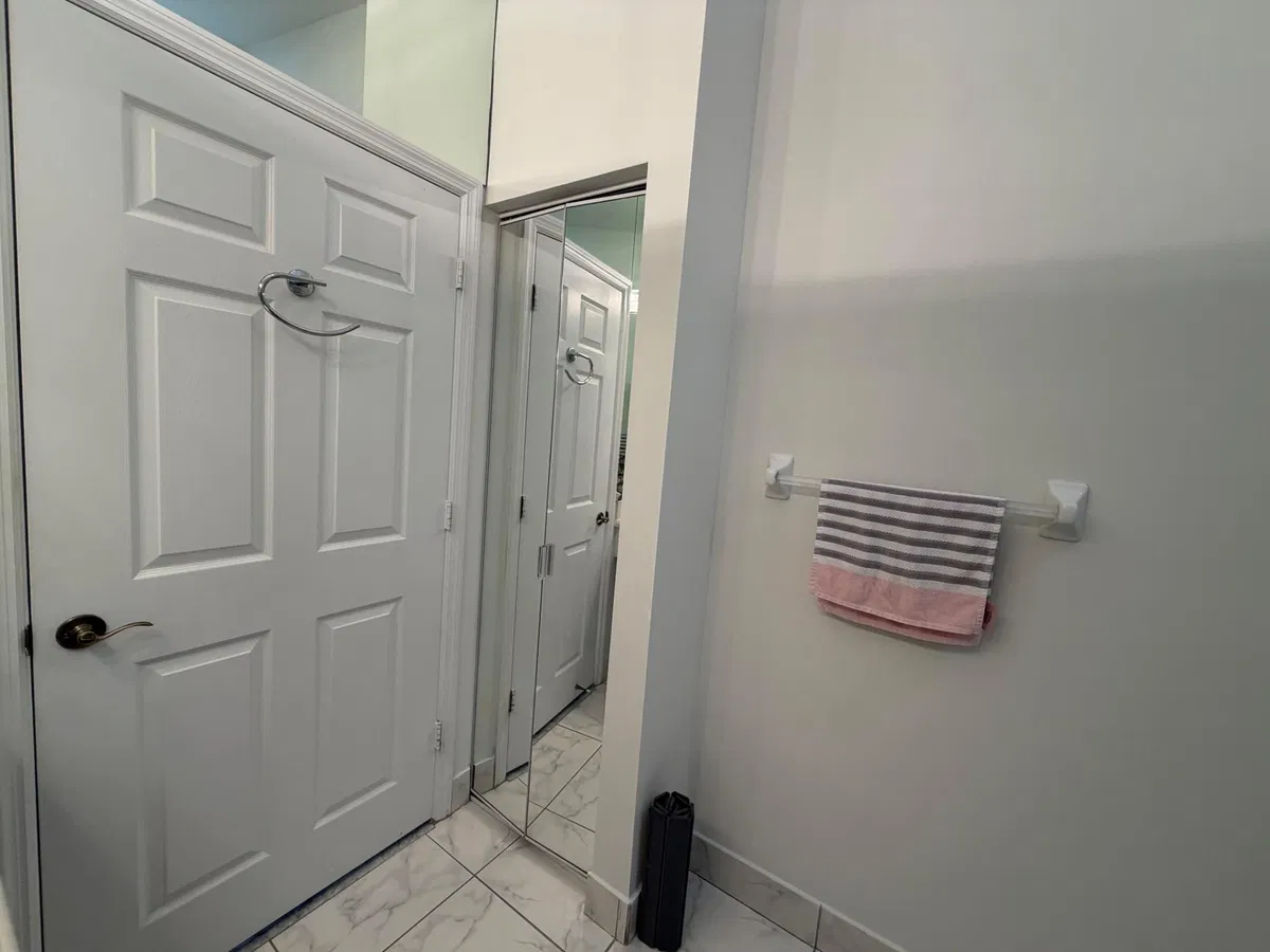 Residence photo 79