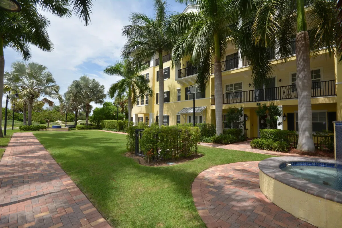 Latitude Delray Residence photo 25