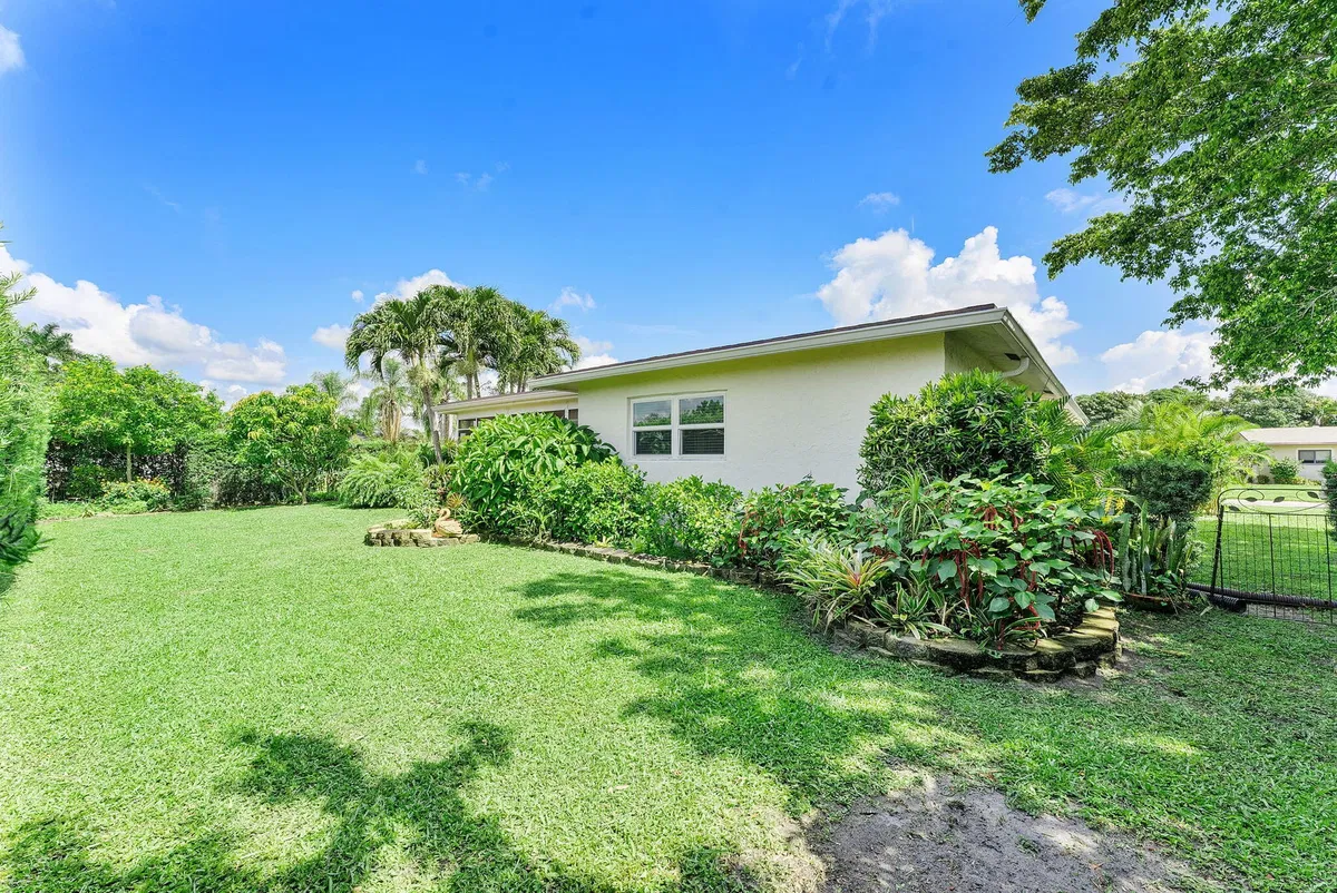 Residence photo 19