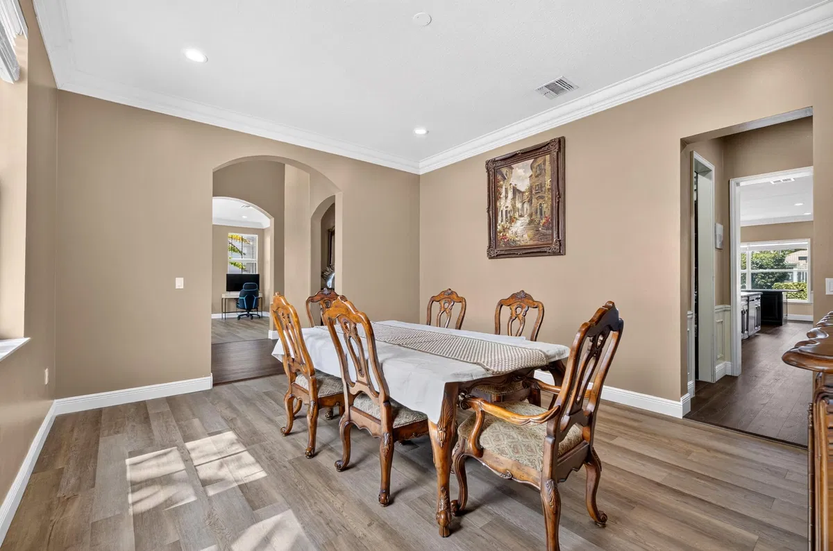 Residence photo 46