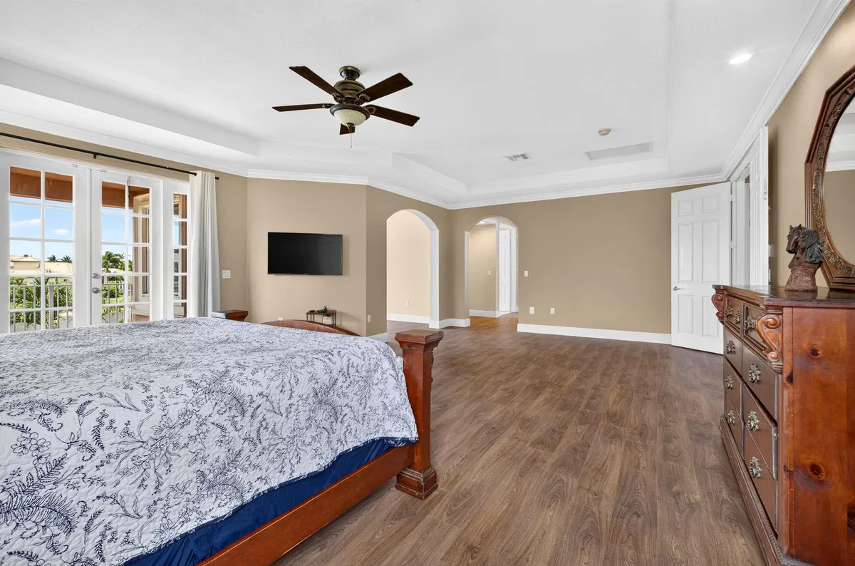 Residence photo 85