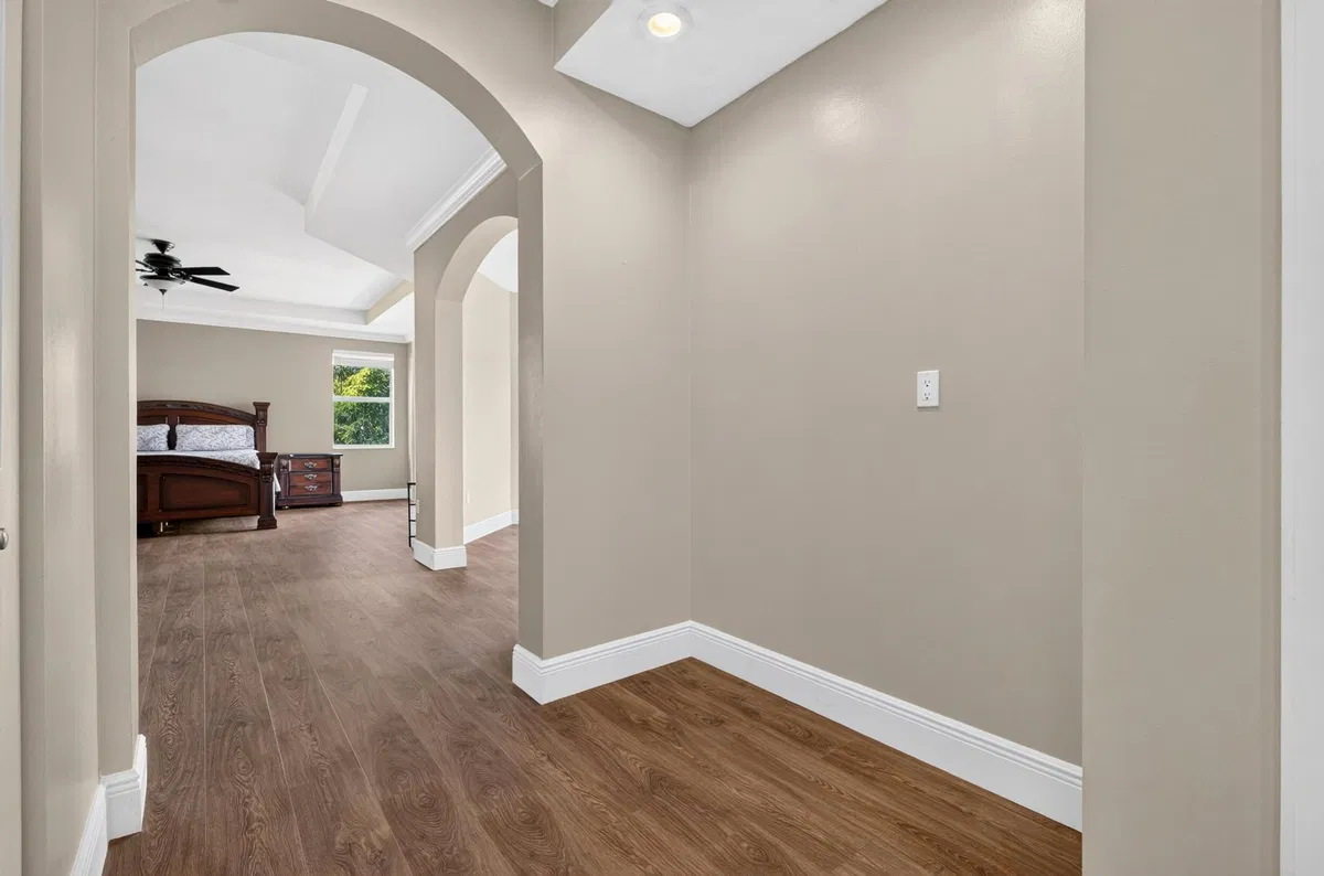 Residence photo 88