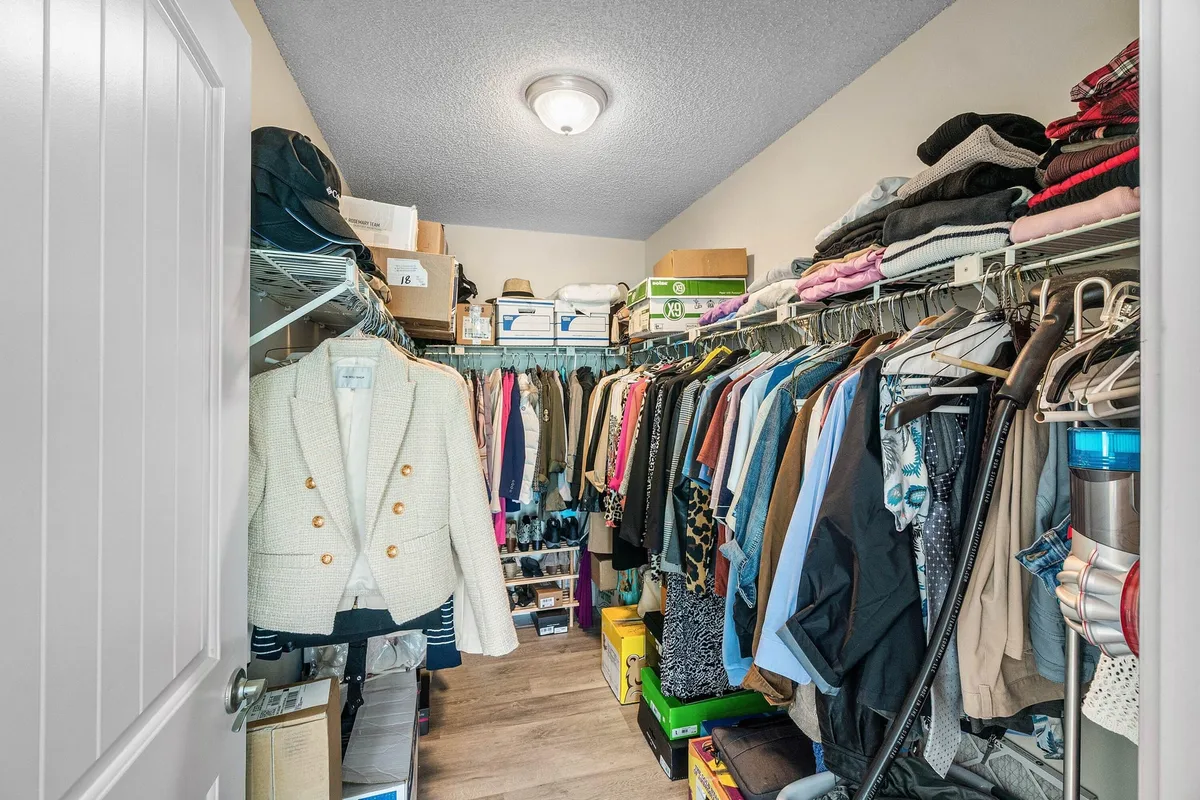 Residence photo 25