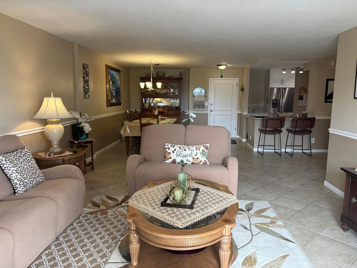 Boca Raton Unit 3c photo 7