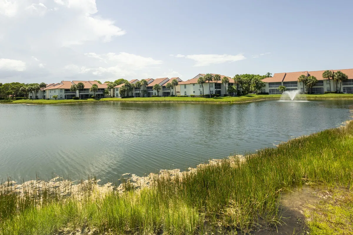 PGA National Palm Beach Gardens Unit 184 photo 16