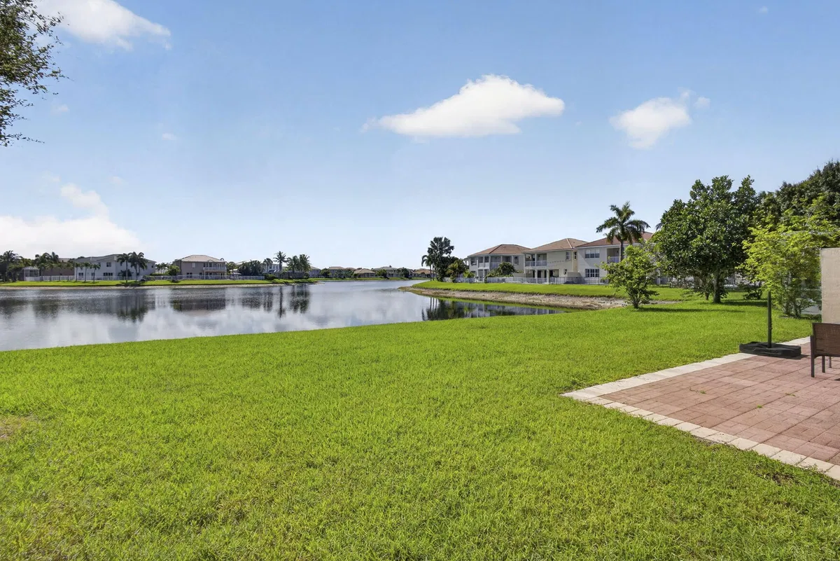  Residence photo 43