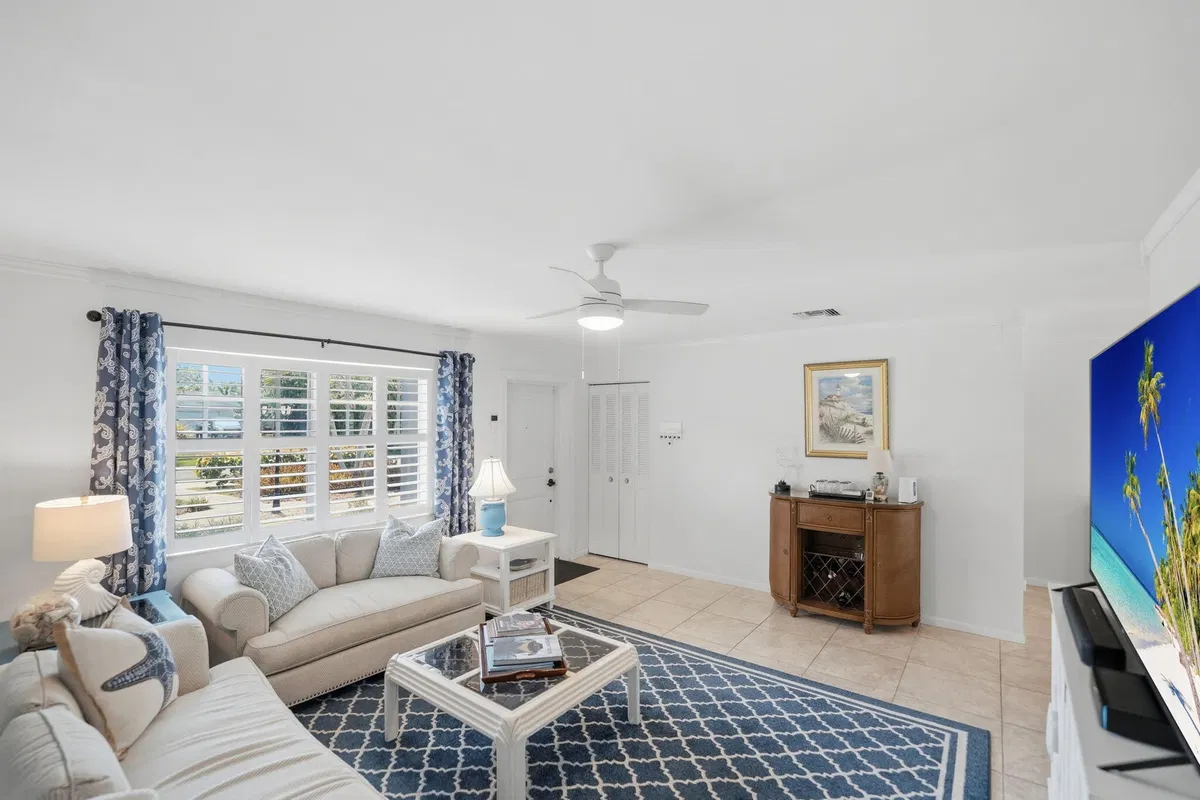 Residence photo 10
