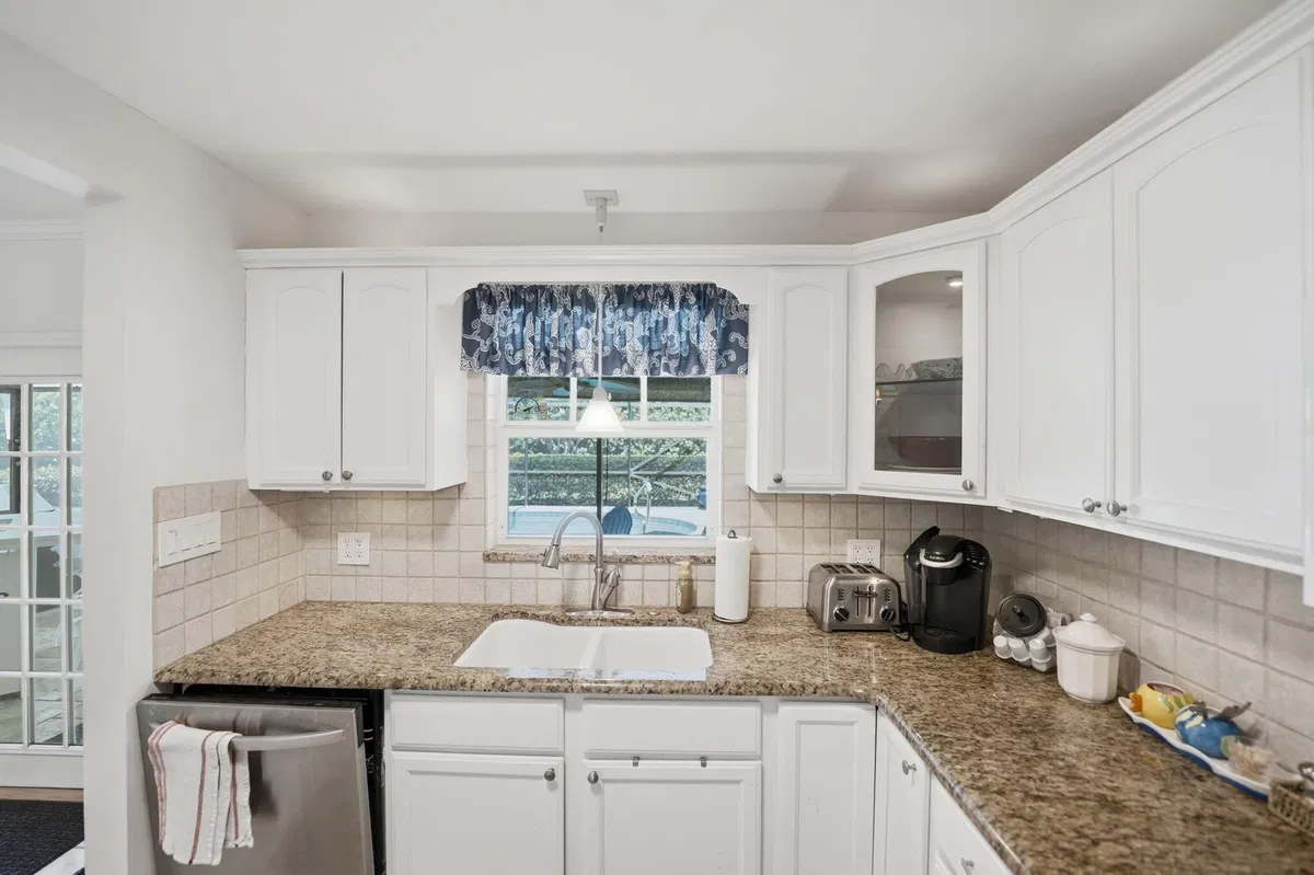  Residence photo 13