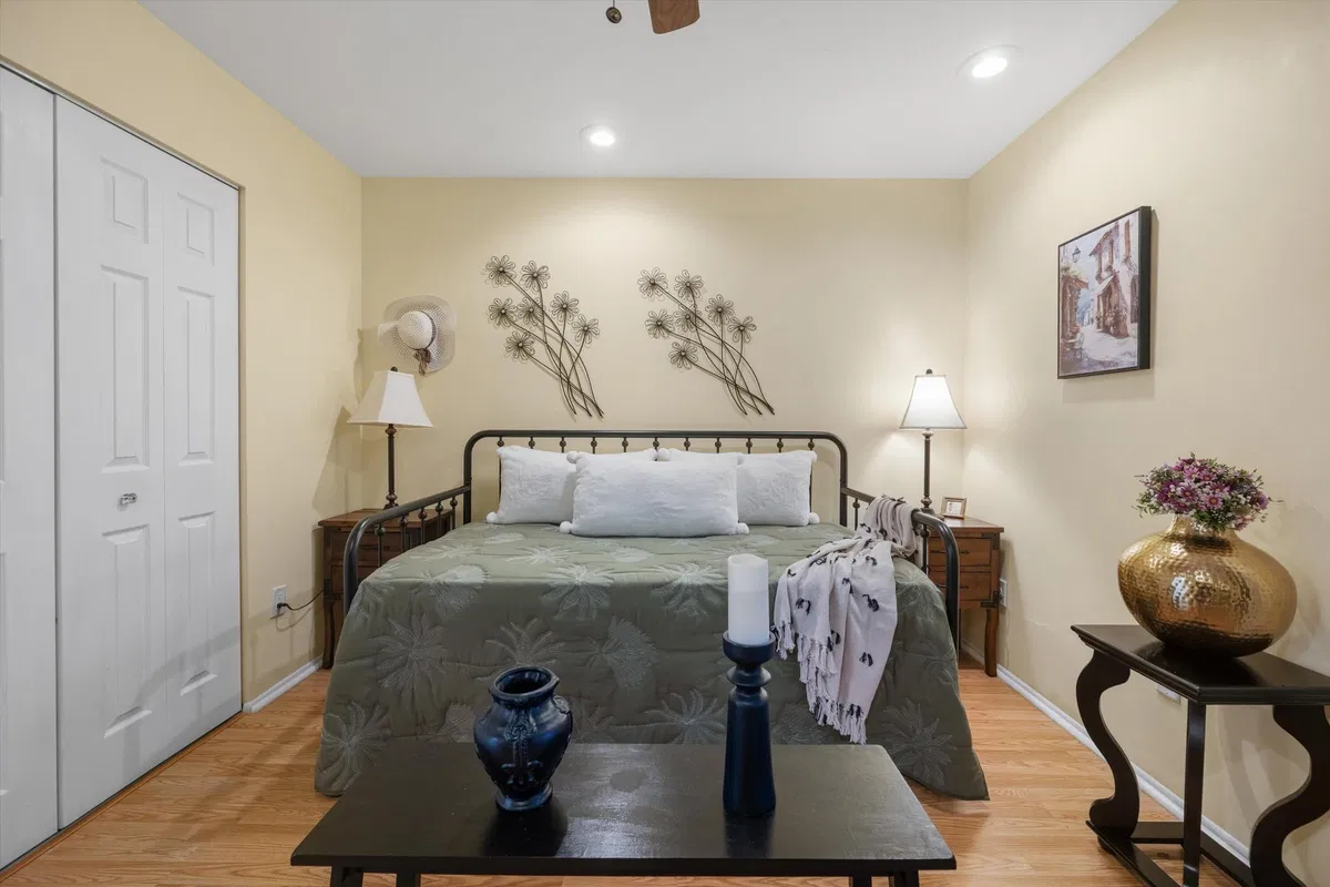 Residence photo 19