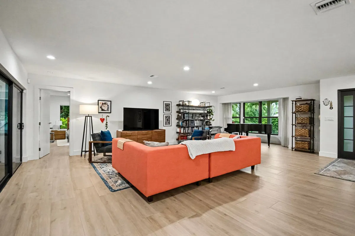 Residence photo 22