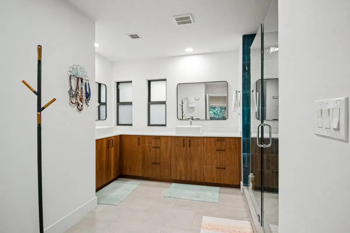 Residence photo 34