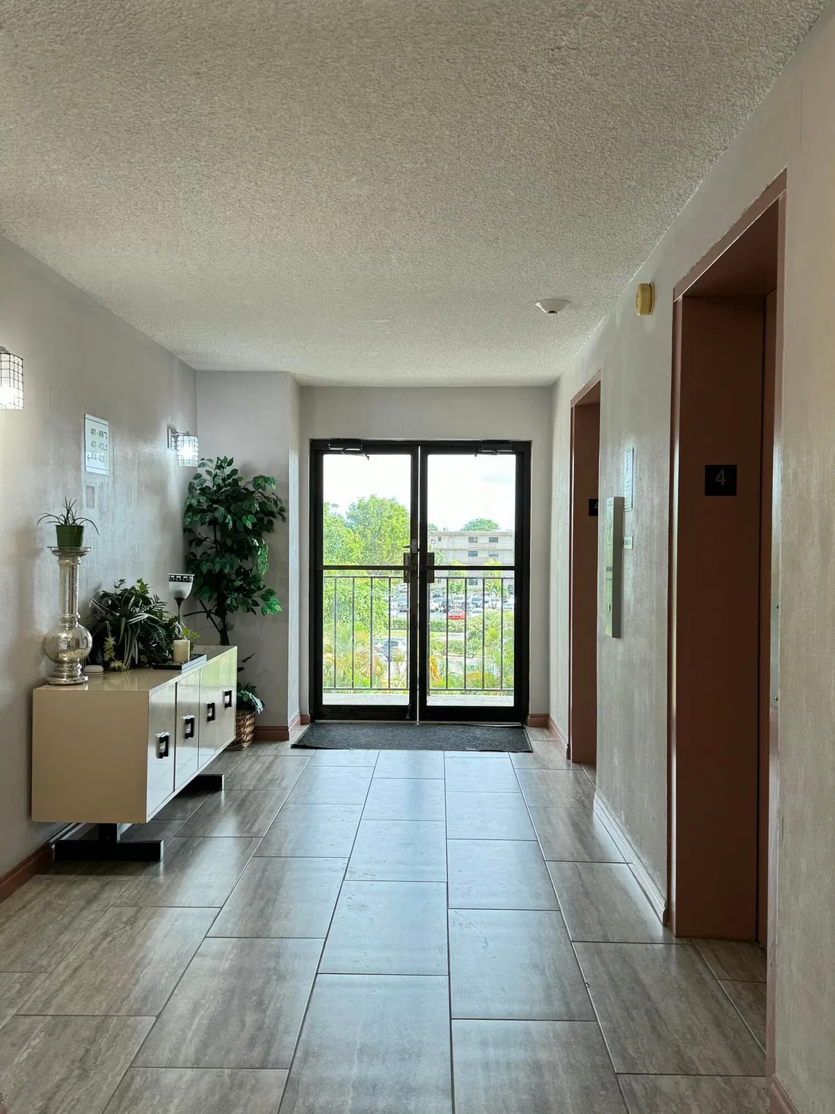 Unit 417 photo 19