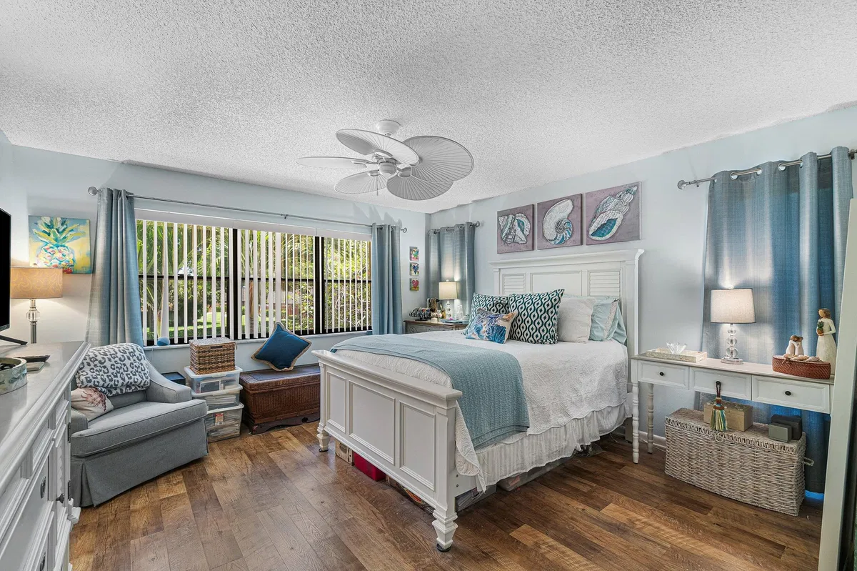  Unit 232a photo 19