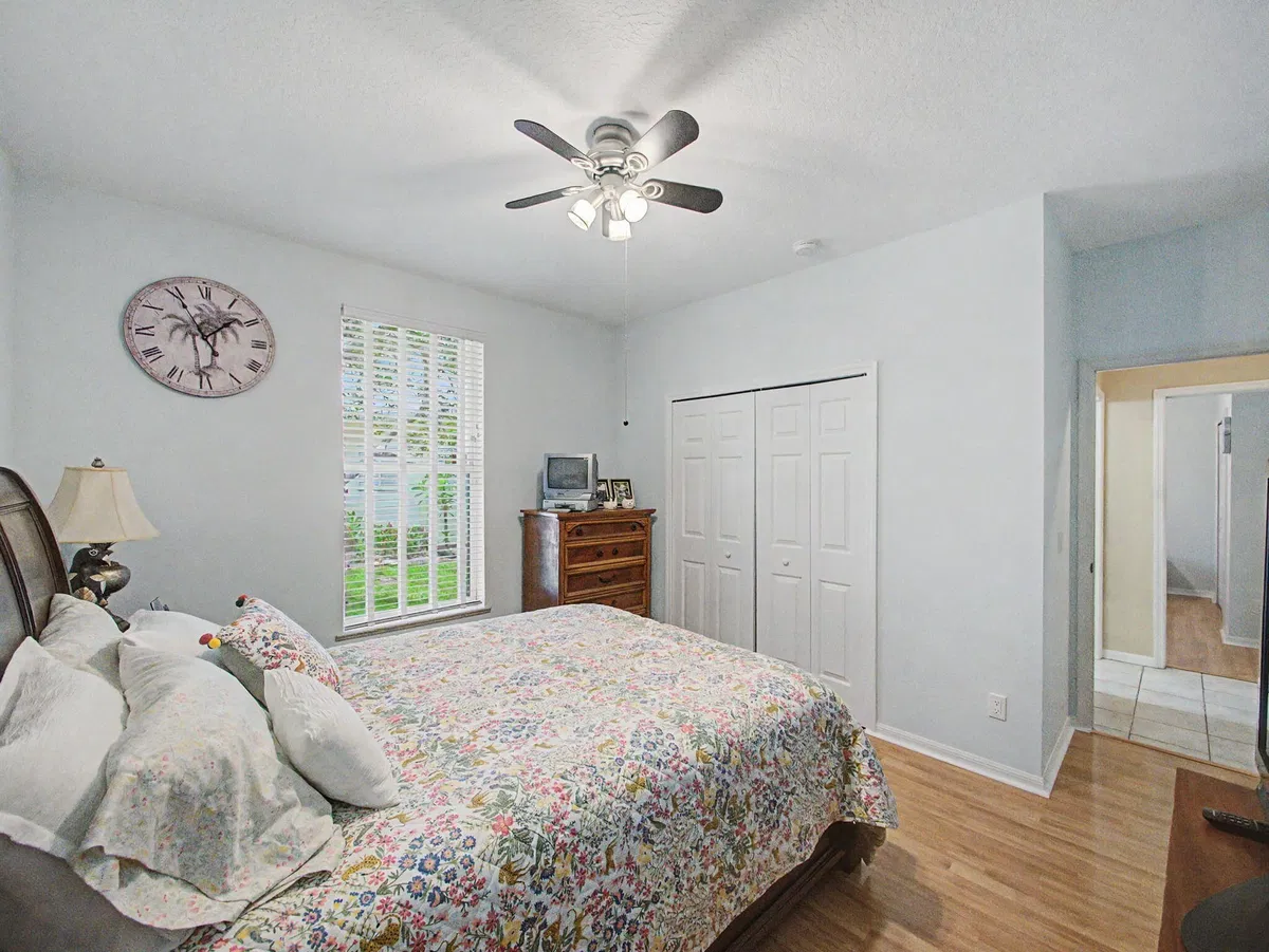 Residence photo 28
