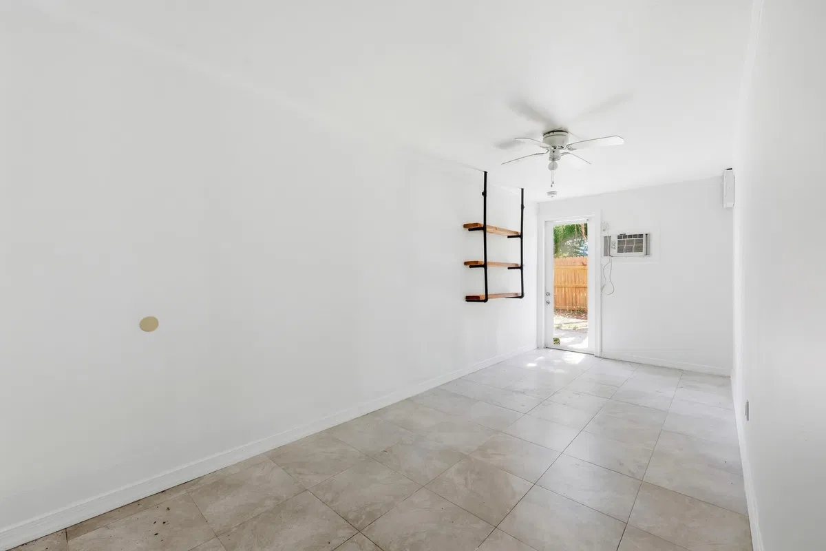 Residence photo 34