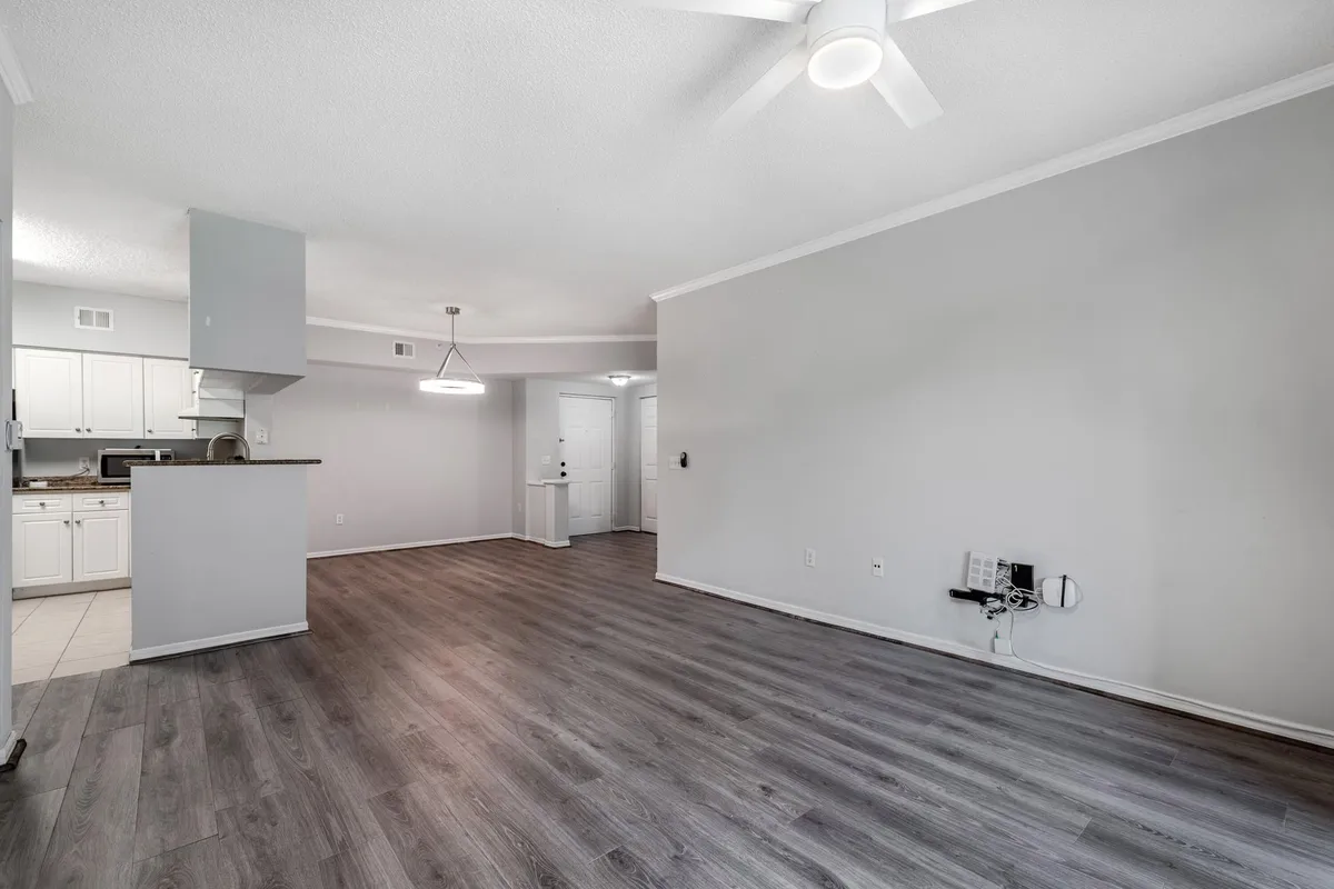 Residence photo 4